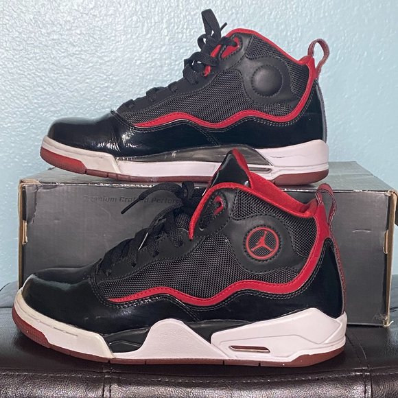 Jordan TC Black/Varsity Red-White - Picture 1 of 2